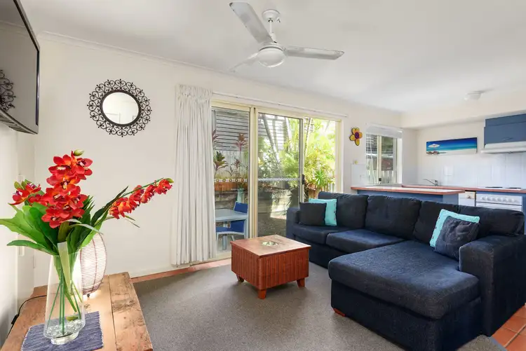 10/2-4 Double Island Drive, Rainbow Beach QLD 4581