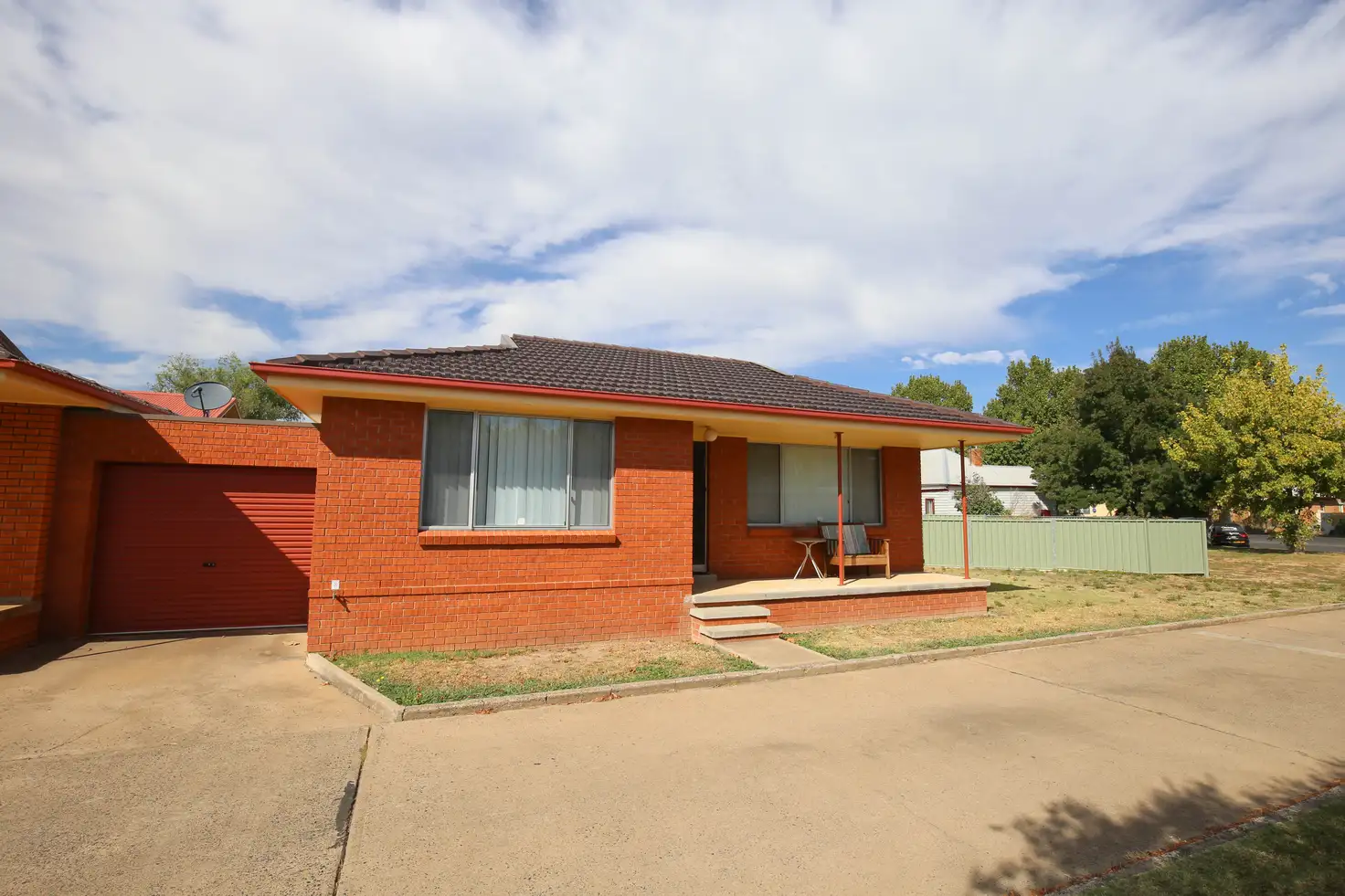 Main view of Homely villa listing, 1/190 MCLACHLAN STREET, Orange NSW 2800