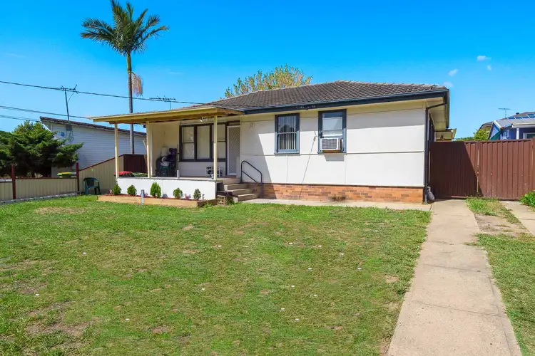12 Montrose Avenue, Fairfield East NSW 2165