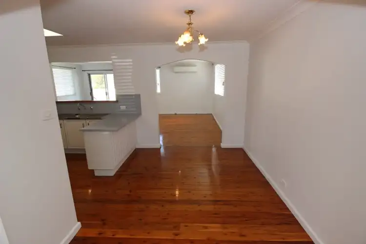Fifth view of Homely house listing, 33 Renfrew Crescent, Edgeworth NSW 2285