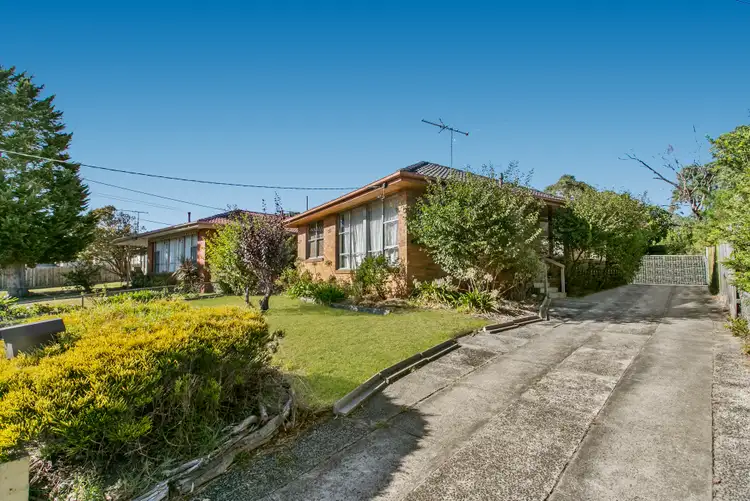 84 Rosemary Crescent, Frankston North VIC 3200