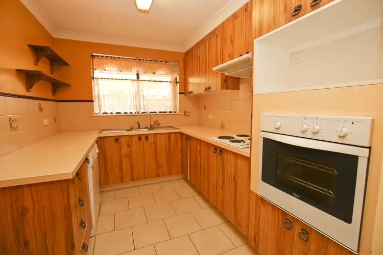 Third view of Homely villa listing, 11/9 AMANGU CLOSE, Orange NSW 2800
