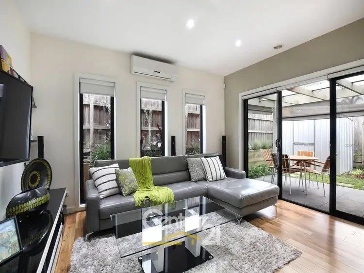 Second view of Homely unit listing, 3/7 Amber Crescent, Narre Warren VIC 3805