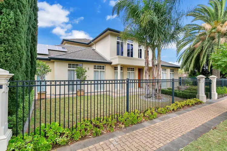 18 Frome Crescent, Mawson Lakes SA 5095