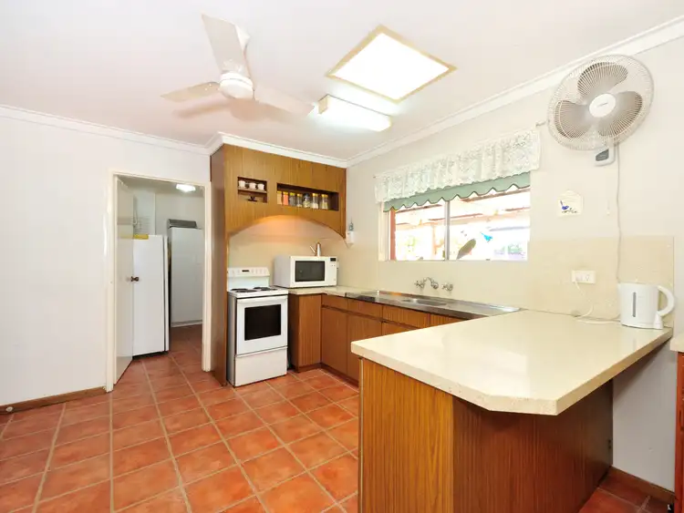 Seventh view of Homely house listing, 10 Tarwarri Close, Hillman WA 6168