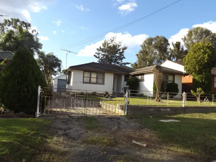 53 Lincoln Drive