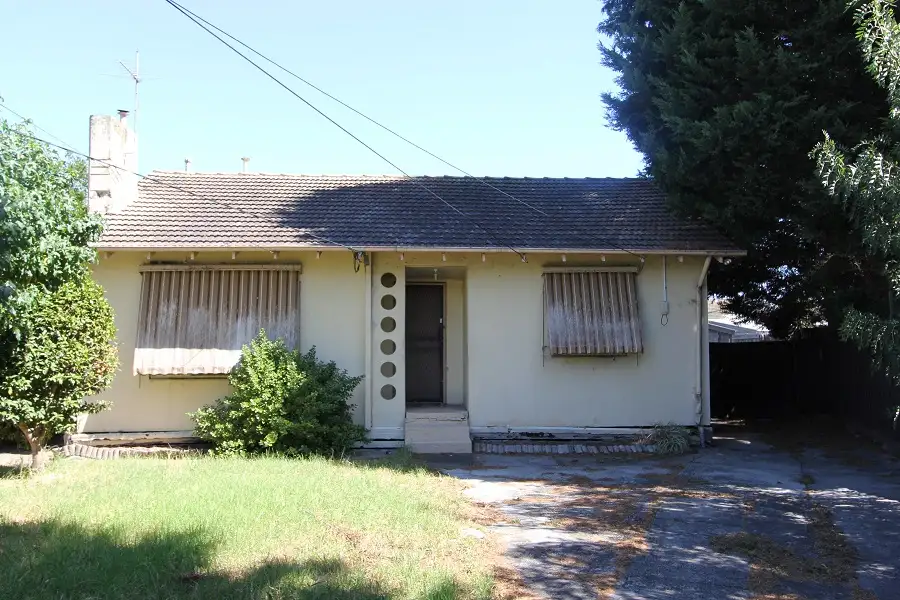 Main view of Homely house listing, 8 oak ave, Doveton VIC 3177