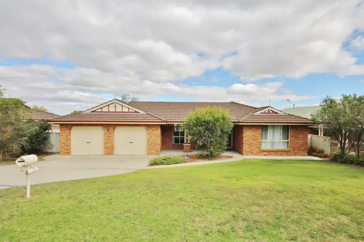 Main view of Homely house listing, 25 Freestone Way, Bathurst NSW 2795