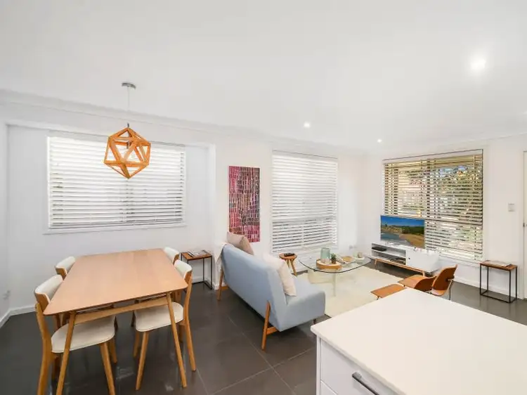 2/3 Portelli Avenue, Kariong NSW 2250