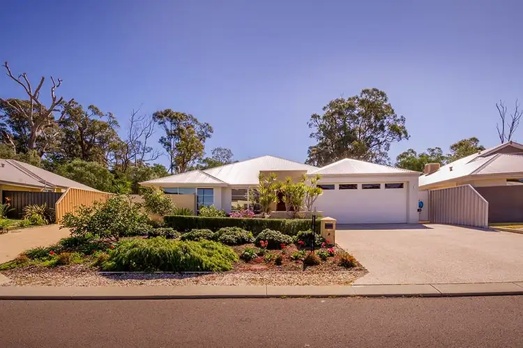 Second view of Homely house listing, 10 Jade Crescent, Dalyellup WA 6230