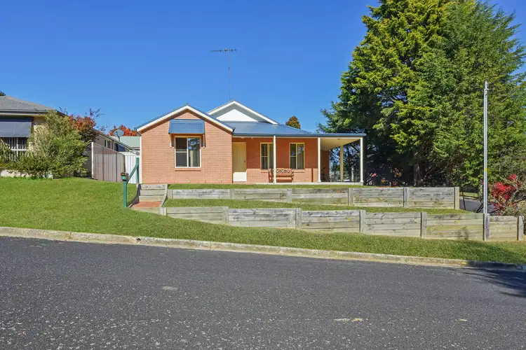 10 Bradley Ave, Blackheath NSW 2785