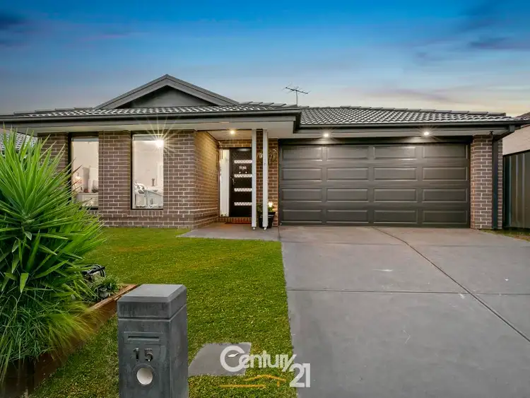 15 Pointer Drive, Pakenham VIC 3810