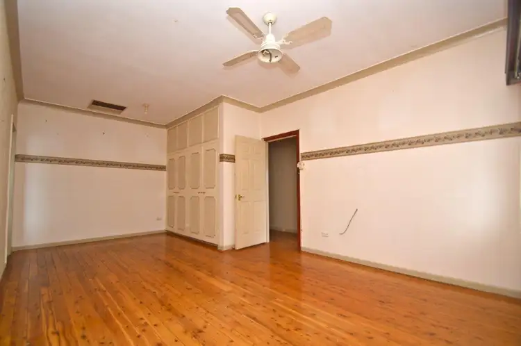 Fifth view of Homely house listing, 305 Knox Street, Broken Hill NSW 2880