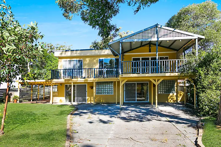 38 Binda St, Hawks Nest NSW 2324