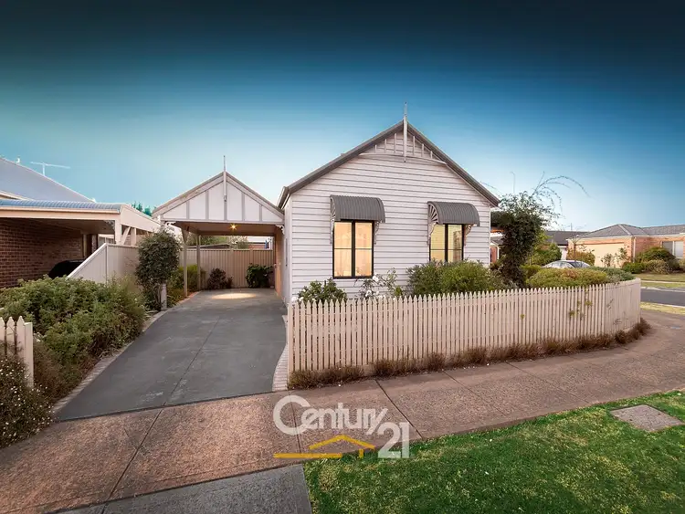2 The Glen, Pakenham VIC 3810