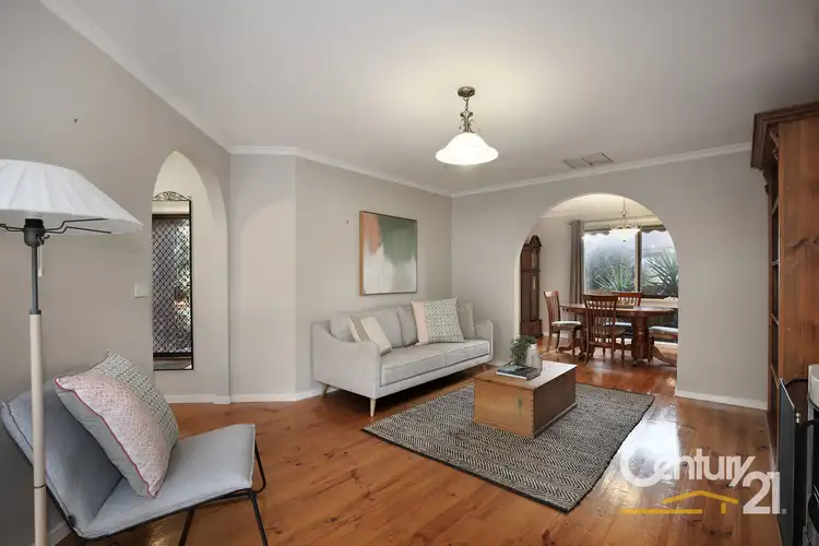 Second view of Homely house listing, 6 Astran Court, Endeavour Hills VIC 3802