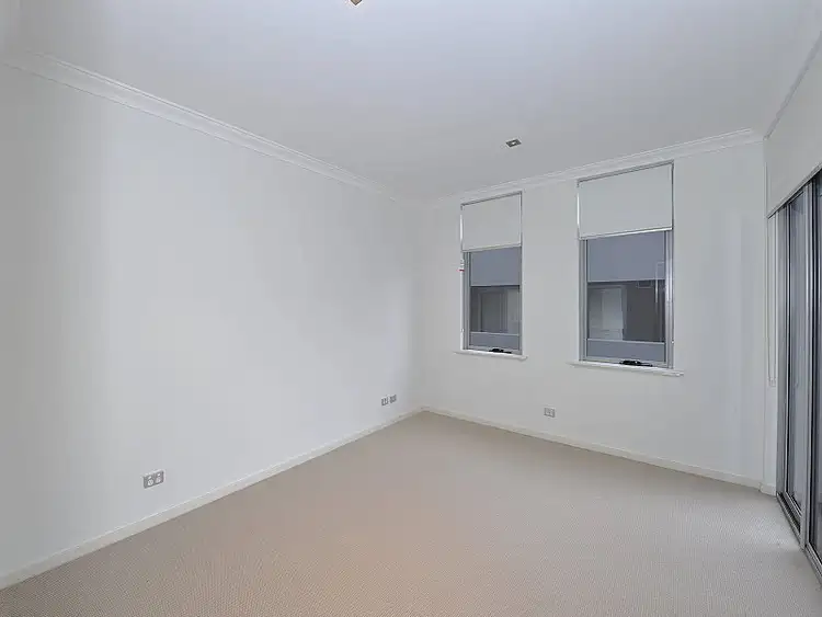 Sixth view of Homely apartment listing, 10B Treviso Mews, Mandurah WA 6210