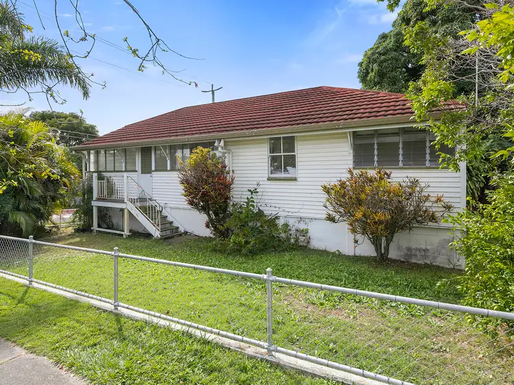 55 Fisher Street, Manly QLD 4179