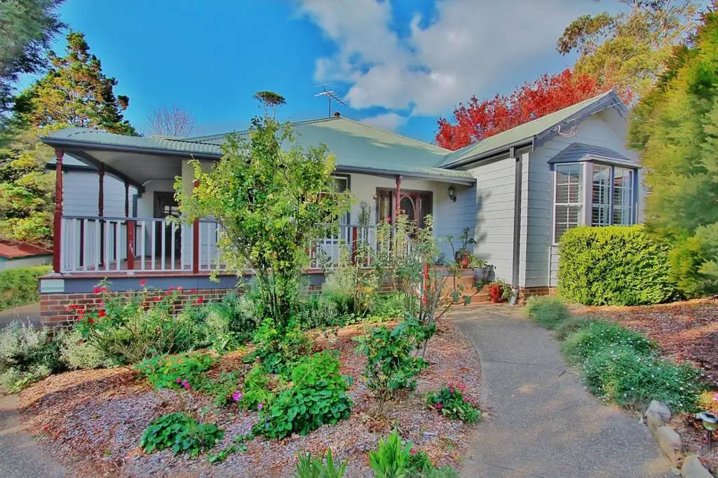 Main view of Homely house listing, 10 Hazelbrook Parade, Hazelbrook NSW 2779