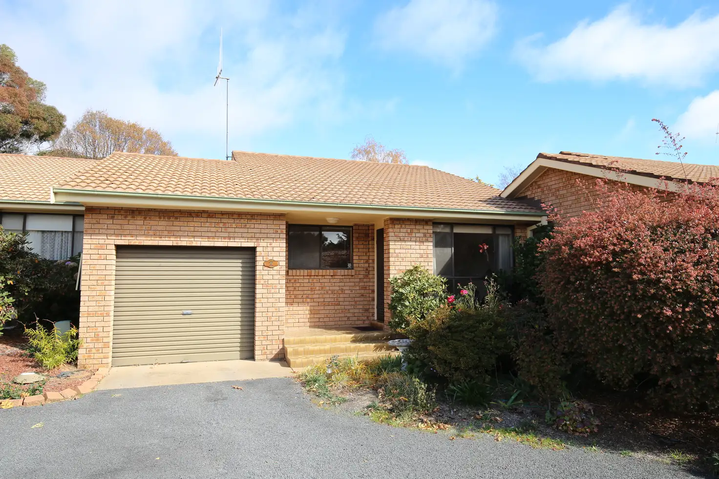Main view of Homely villa listing, 2/9 Amangu Close, Orange NSW 2800