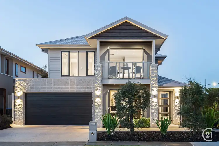 2 Spectacle Crescent, Point Cook VIC 3030