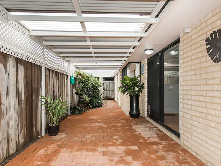 Fourth view of Homely house listing, 21 Roma Vista, Ellenbrook WA 6069
