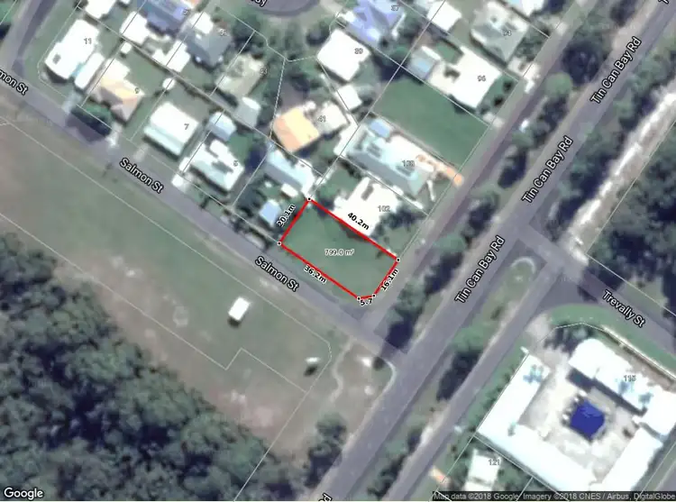 104 Gympie Road, Tin Can Bay QLD 4580