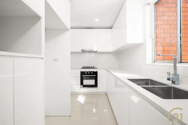 2/53 Hamilton Road, Fairfield NSW 2165