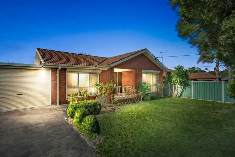 17 Dalbeattie Drive, Clarinda VIC 3169