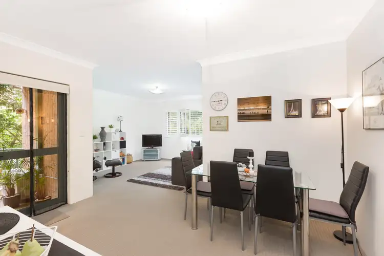26/20 Leonay Street