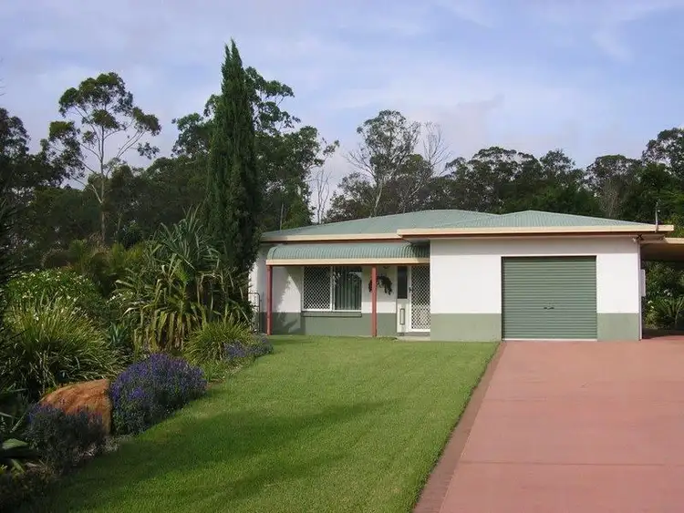 5 Farmborough Court, Southside QLD 4570