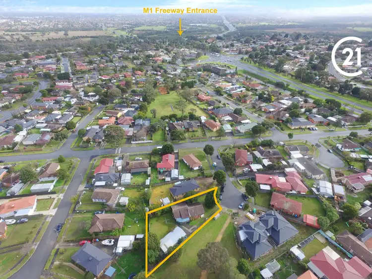 Main view of Homely house listing, 5 Plover Court, Endeavour Hills VIC 3802
