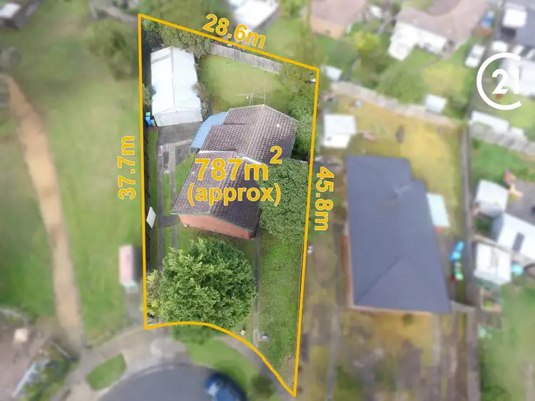 Second view of Homely house listing, 5 Plover Court, Endeavour Hills VIC 3802