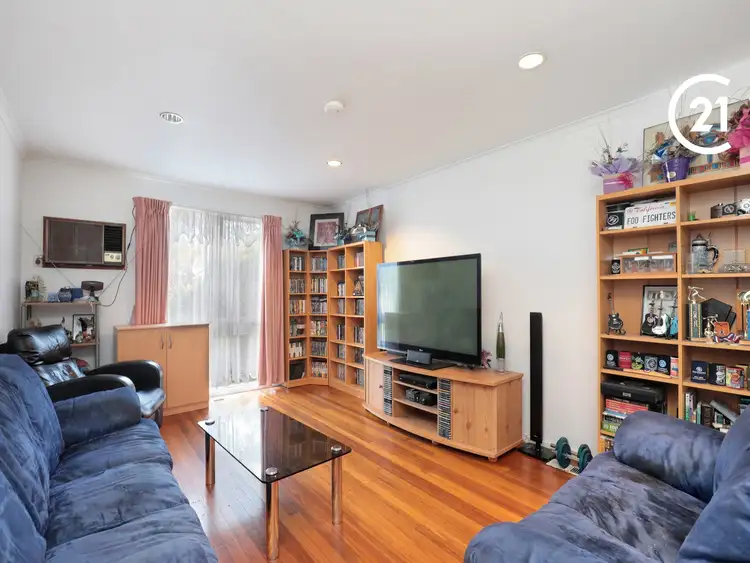 Fifth view of Homely house listing, 5 Plover Court, Endeavour Hills VIC 3802