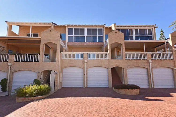 Main view of Homely villa listing, 9/8 Toulon Circle, Mindarie WA 6030