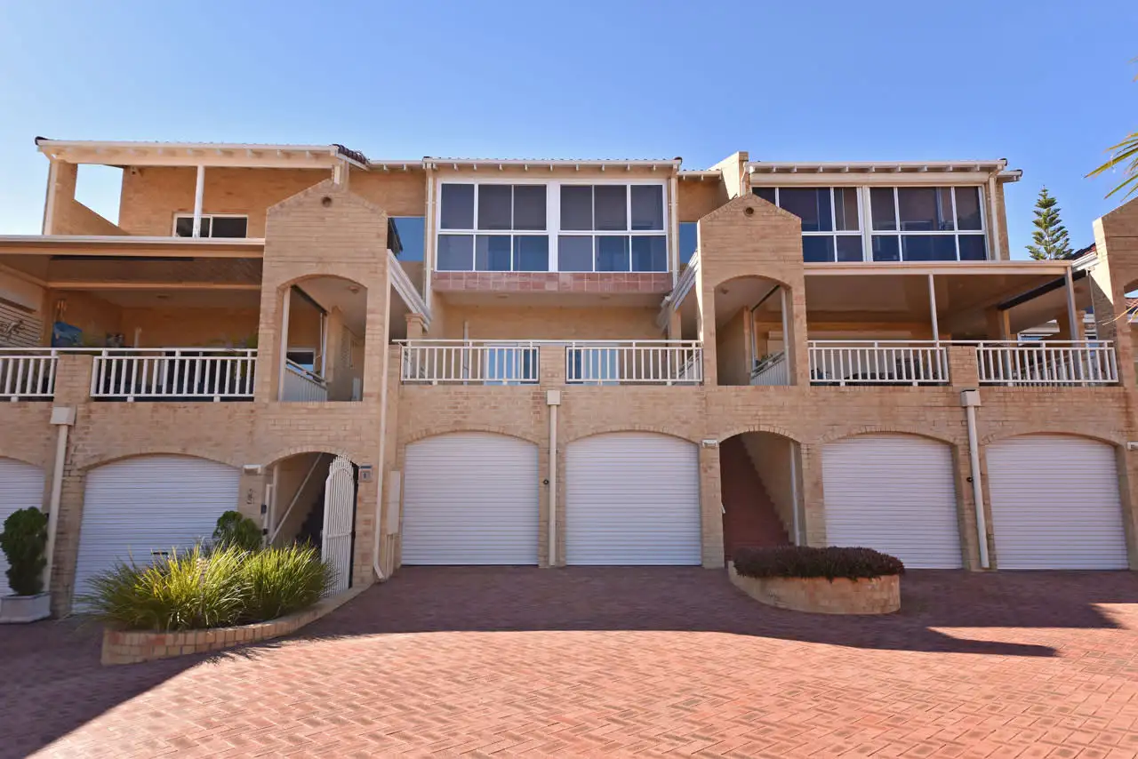 Main view of Homely villa listing, 9/8 Toulon Circle, Mindarie WA 6030