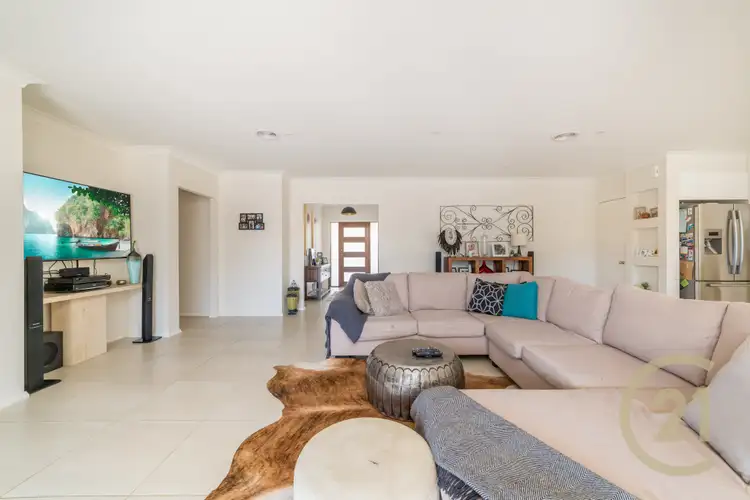 Fourth view of Homely house listing, 25 Robindale Court, Robin Hill NSW 2795