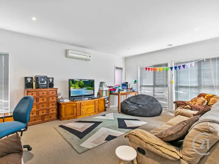 Second view of Homely house listing, 1 Pyrus Court, Pakenham VIC 3810
