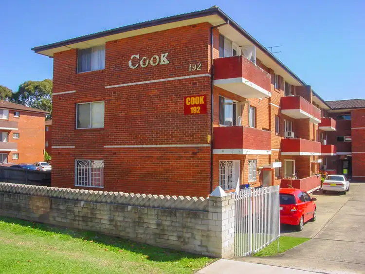 12/192 Sandal Crescent, Carramar NSW 2163