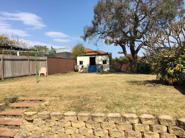 27 Hambly Street, Botany NSW 2019