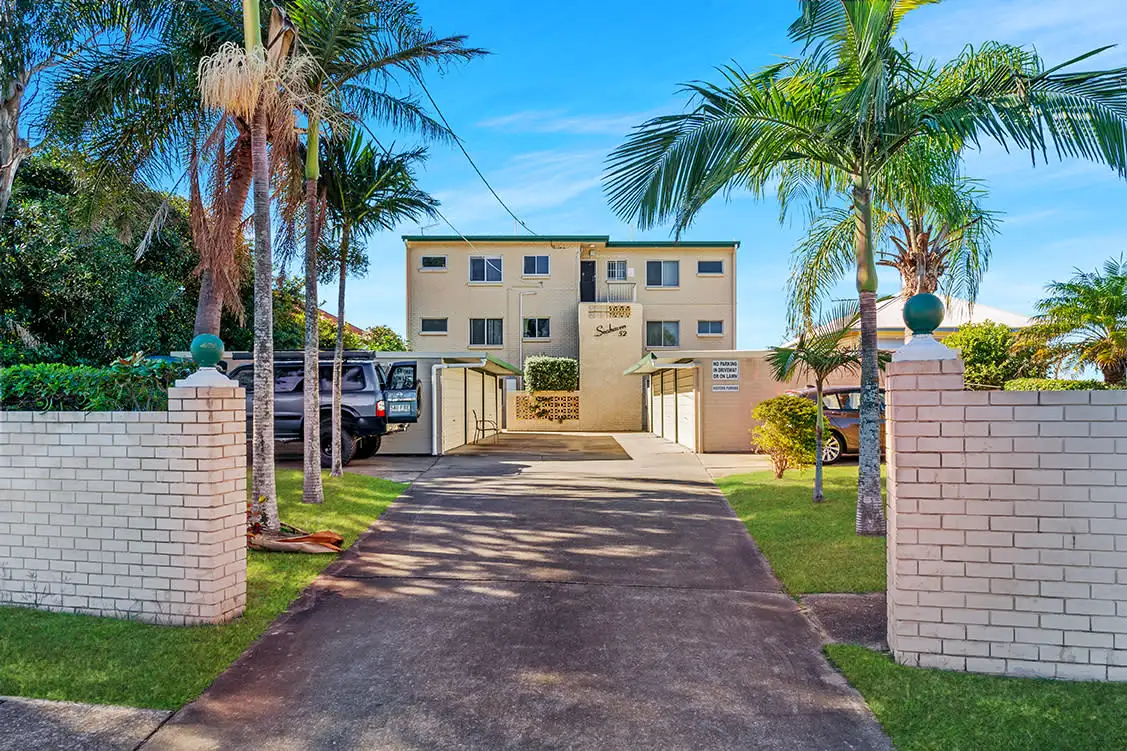 Main view of Homely unit listing, 1/52 Prince Edward Pde, Redcliffe QLD 4020