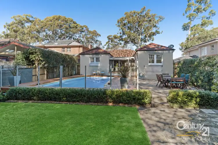 16 Browns Road, Gordon NSW 2072