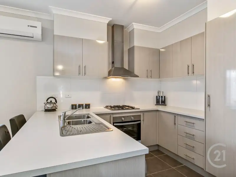 Main view of Homely house listing, 3/2 Naomi Street, Pakenham VIC 3810