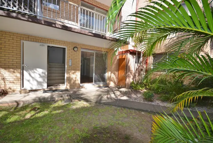 2/203 Scarborough Street, Southport QLD 4215