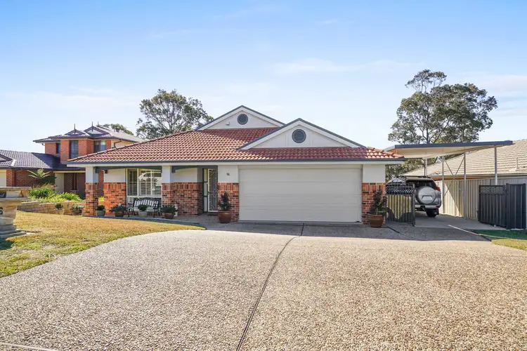 16 Faulkland Crescent, Maryland NSW 2287