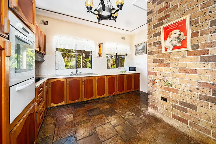 3 Beaumaris Crescent, Mortdale NSW 2223