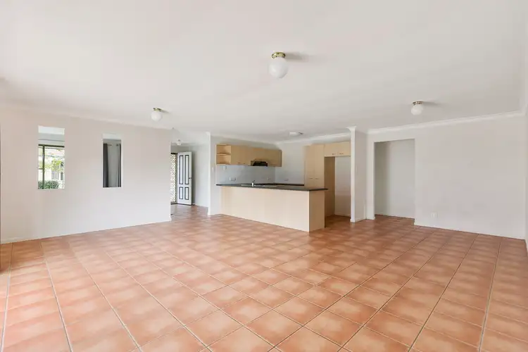 Third view of Homely house listing, 4 Ursula Place, Wynnum West QLD 4178