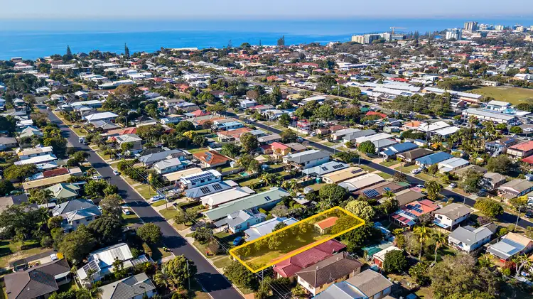 37 Frank Street, Scarborough QLD 4020