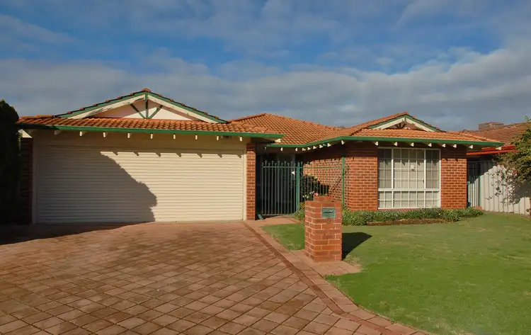 3 Viola Place