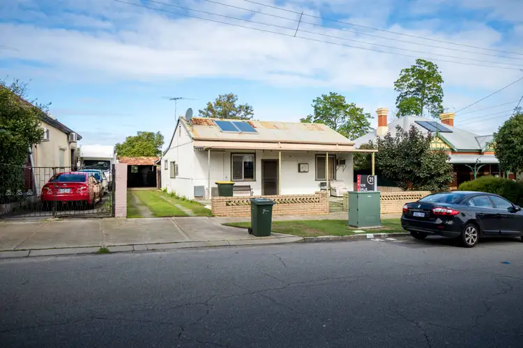 27 Amherst Road, Woodbridge WA 6056